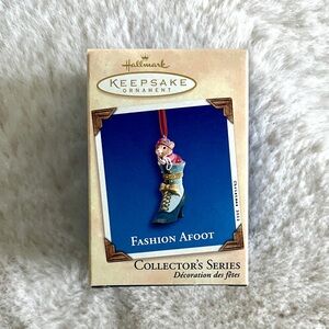 2002 Fashion Afoot #3 (QX8116C) Hallmark Keepsake Ornament